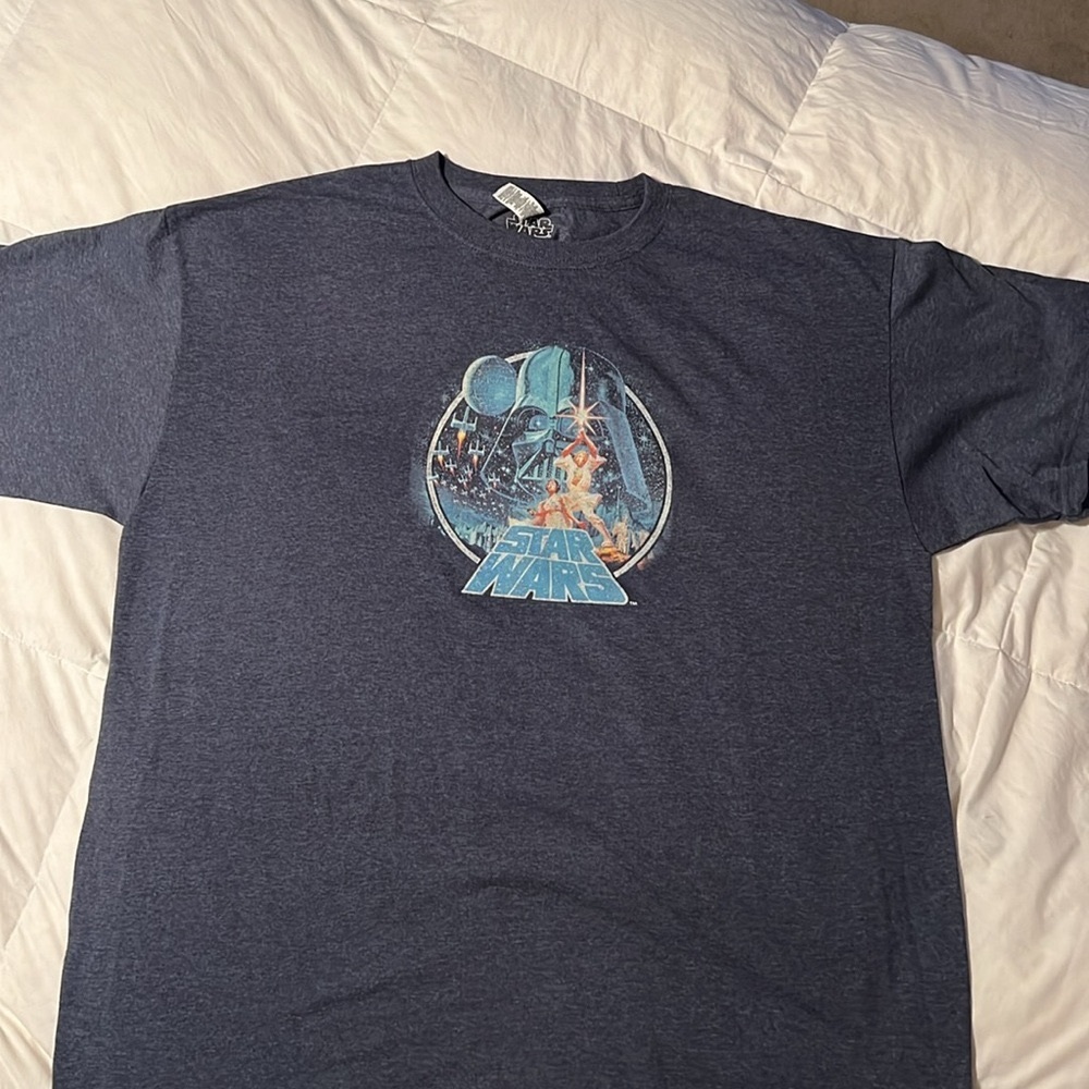 MAY THE 4th BE WITH YOU.Star Wars T(XL) •Luke, Princess Leia, Darth Vader, R2-D2
